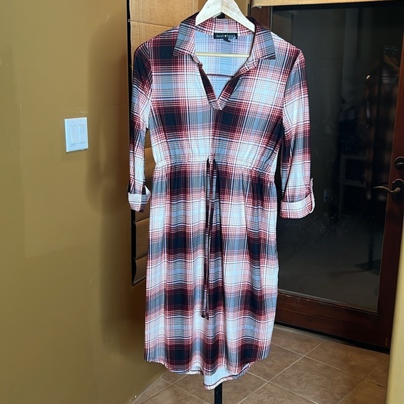 Derek Heart Maternity Plaid Dress with 3/4 Sleeves and Waist Tie Sz Medium NWOT - Picture 6 of 11
